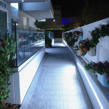 Dainese Apartments, Casa Miriam ليدو دي يسولو