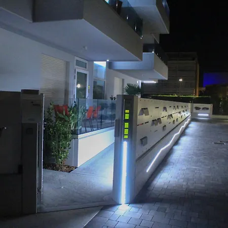 Dainese Apartments, Casa Miriam ليدو دي يسولو